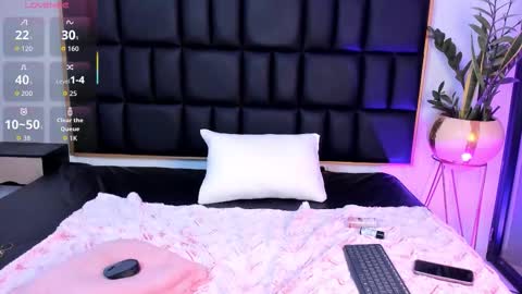 Emma online show from 03/11/26, 02:17