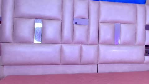 Emma online show from 10/03/25, 03:03