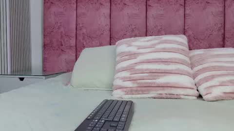 Emma online show from 02/26/26, 03:05