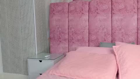 Emma online show from 04/26/26, 03:04