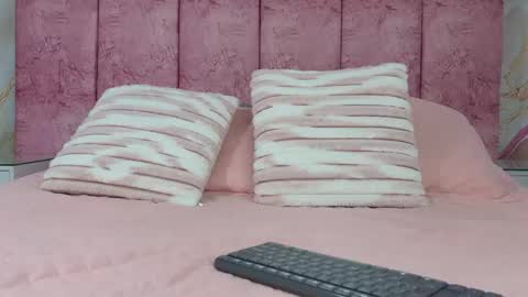 Emma online show from 05/26/26, 03:02