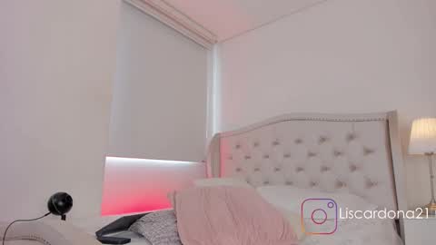 emma_dee online show from 09/16/25, 03:46