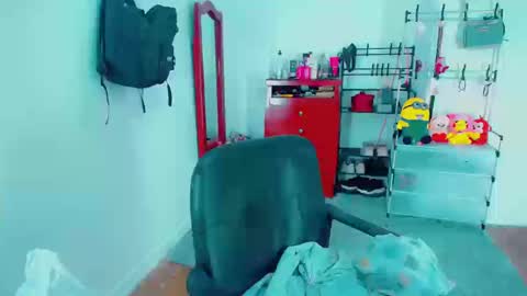 Snapshot of emma_diva chatting on 09/25/25, 10:13 emma online show from 09/25/25, 10:13