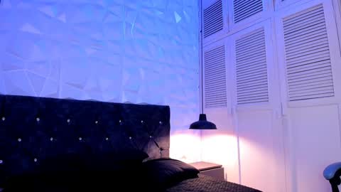 emma_dl2 online show from 12/11/24, 05:59