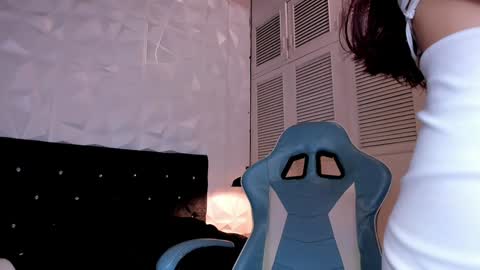 emma_dl2 online show from 12/26/24, 05:30