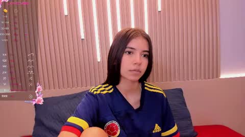 Snapshot of emma_doll7 chatting on 06/23/26, 08:51 E online show from 06/23/26, 08:51