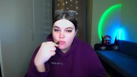 Eva online show from 12/17/25, 11:49