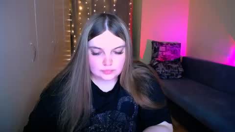 Snapshot of emma_dorn chatting on 06/10/26, 07:02 Eva online show from 06/10/26, 07:02