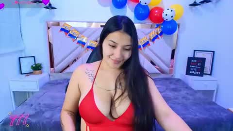 Snapshot of emma_garciaa_ chatting on 06/19/26, 03:44 emma online show from 06/19/26, 03:44