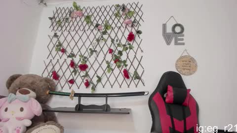 Snapshot of emma_grayys chatting on 10/15/25, 03:28 emma_grayys online show from 10/15/25, 03:28