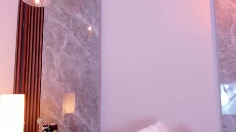 Emma online show from 10/05/25, 03:49