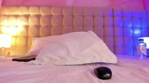 emma_jhoons online show from 09/30/25, 04:12