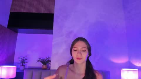 emma_jhoons online show from 11/16/25, 12:22