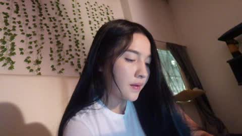 Snapshot of emma_johnson_ chatting on 10/27/25, 01:53 emma_johnson_ online show from 10/27/25, 01:53