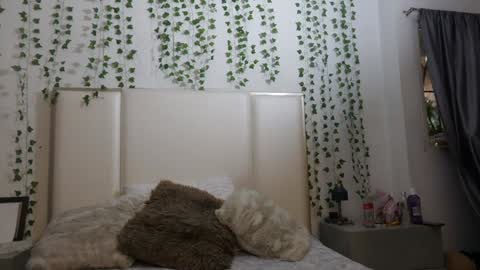 emma_johnson_ online show from 03/16/26, 02:17