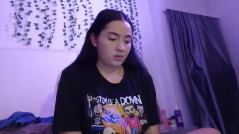 Snapshot of emma_johnson_ chatting on 04/21/26, 01:42 emma_johnson_ online show from 04/21/26, 01:42