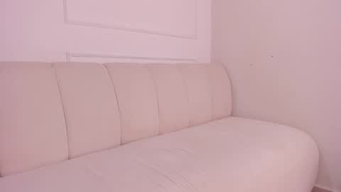 emma_jonness online show from 01/25/25, 10:39