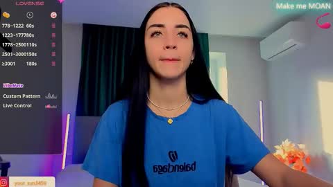 Emma online show from 11/23/25, 10:48