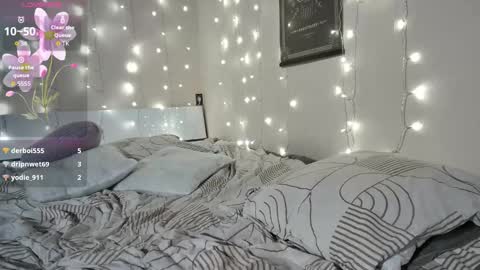 emma_just online show from 03/19/26, 09:08