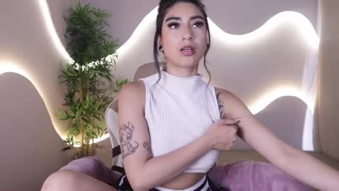 Emma online show from 11/27/25, 05:04