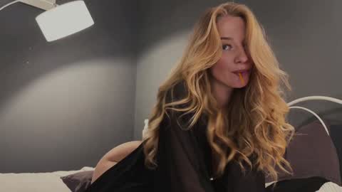 Emma Voss online show from 02/06/25, 04:14