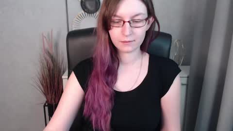 emma online show from 01/22/25, 01:11