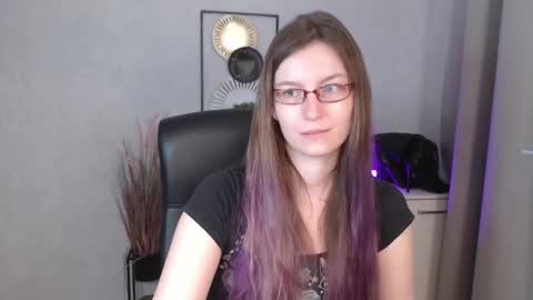 emma online show from 09/18/25, 05:42