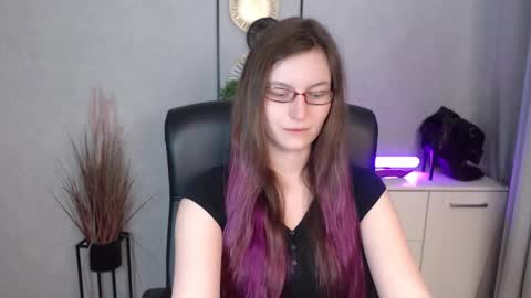 emma online show from 12/15/25, 06:50