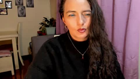 Snapshot of emma_luxy chatting on 04/02/26, 05:05 emma luxy online show from 04/02/26, 05:05