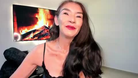 Snapshot of emma_mendoza chatting on 07/04/26, 11:38 Emma online show from 07/04/26, 11:38
