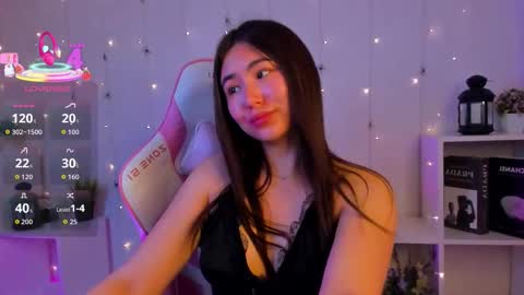 Emma online show from 11/04/25, 01:27