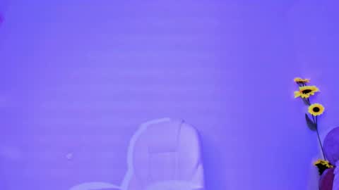 Snapshot of emma_myers18 chatting on 02/12/25, 09:42 Emma online show from 02/12/25, 09:42