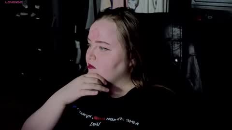 Snapshot of emma_razoom chatting on 11/03/25, 09:16 Emma Razumovskaya online show from 11/03/25, 09:16