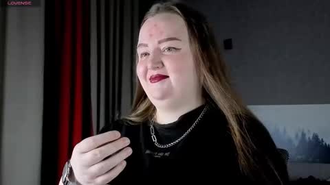 Snapshot of emma_razoom chatting on 11/23/25, 05:40 Emma Razumovskaya online show from 11/23/25, 05:40