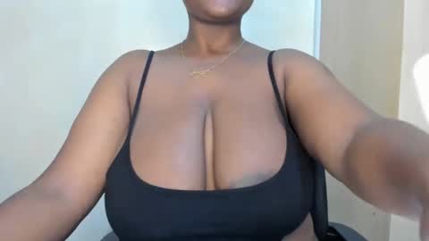 Snapshot of emma_remi chatting on 02/23/25, 02:25 emma_remi online show from 02/23/25, 02:25