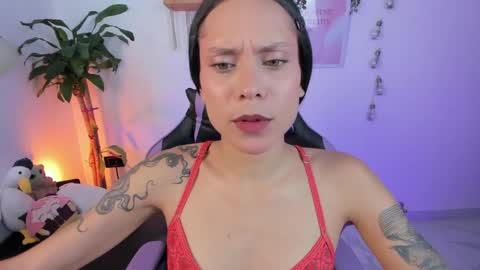 Snapshot of emma_rinaldi_ chatting on 04/20/26, 03:48 Emma online show from 04/20/26, 03:48