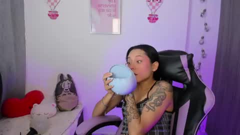 Snapshot of emma_rinaldi_ chatting on 06/11/26, 06:39 Emma online show from 06/11/26, 06:39