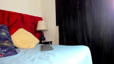 Snapshot of emma_rosse_01 chatting on 09/18/25, 06:15 Emma rosse online show from 09/18/25, 06:15