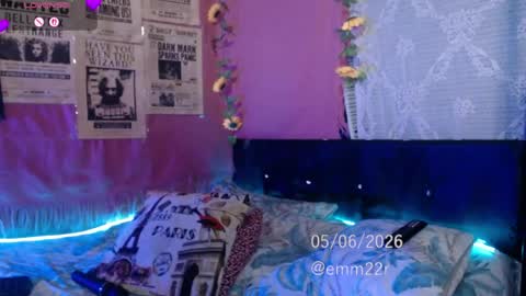 Snapshot of emma_ruiiz_ chatting on 06/06/26, 03:00 emma online show from 06/06/26, 03:00