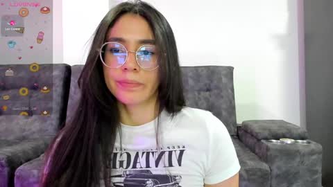 Snapshot of emma_sandovaal chatting on 01/12/25, 03:28 Emma online show from 01/12/25, 03:28