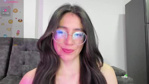 Snapshot of emma_sandovaal chatting on 01/21/25, 02:22 Emma online show from 01/21/25, 02:22