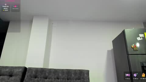 Snapshot of emma_sandovaal chatting on 11/04/25, 02:43 Emma online show from 11/04/25, 02:43