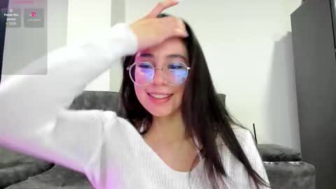 Snapshot of emma_sandovaal chatting on 12/02/25, 04:18 Emma online show from 12/02/25, 04:18