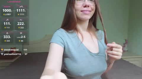 Emma-milky-tits online show from 11/28/25, 03:53