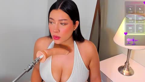 Snapshot of emma_walton_ chatting on 02/06/26, 11:46 online show from 02/06/26, 11:46