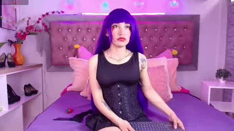 neko  online show from 10/04/25, 10:19
