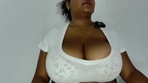 emma 5 online show from 11/12/25, 01:39