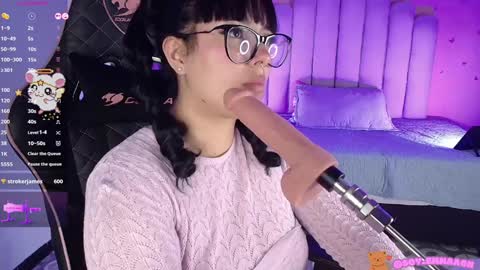 Snapshot of emmaa_gh1 chatting on 12/28/24, 10:23 Hi baby I miss you so much I hope to come back soon online show from 12/28/24, 10:23