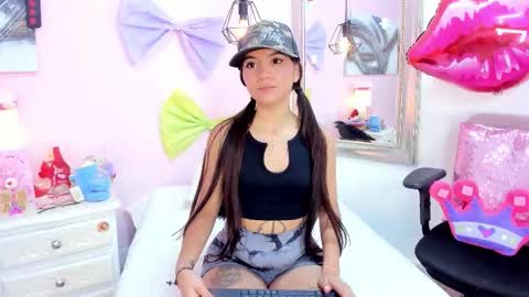 Snapshot of emmaa_sandoval chatting on 03/03/26, 08:15 Emma online show from 03/03/26, 08:15