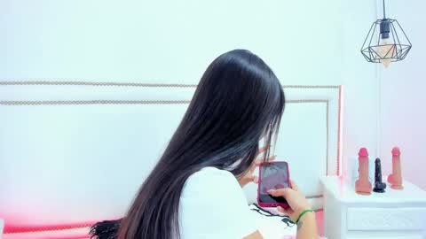 Snapshot of emmaa_sandoval chatting on 04/27/26, 07:45 Emma online show from 04/27/26, 07:45